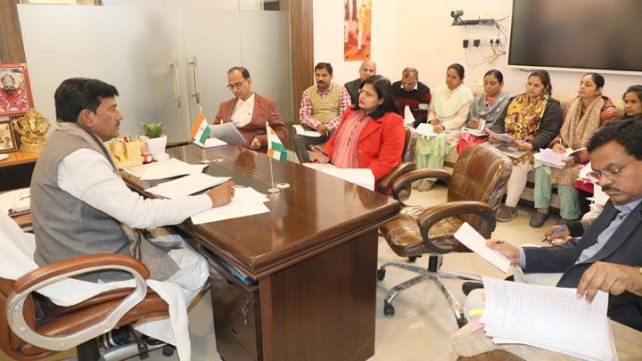 योजनाओं के क्रियान्वयन में तेजी लायें, बजट लेप्स की स्थिति नहीं बनें